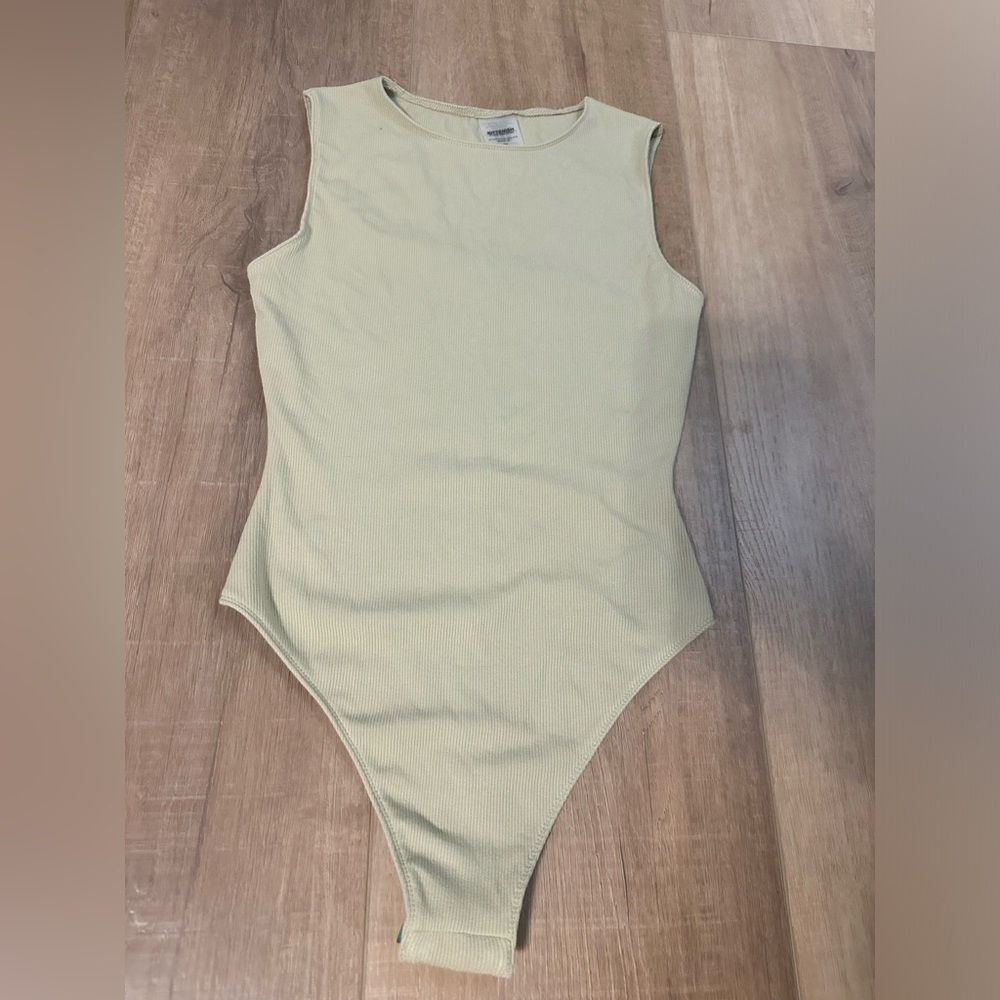 NWOT Kittenish ribbed bodysuit size small